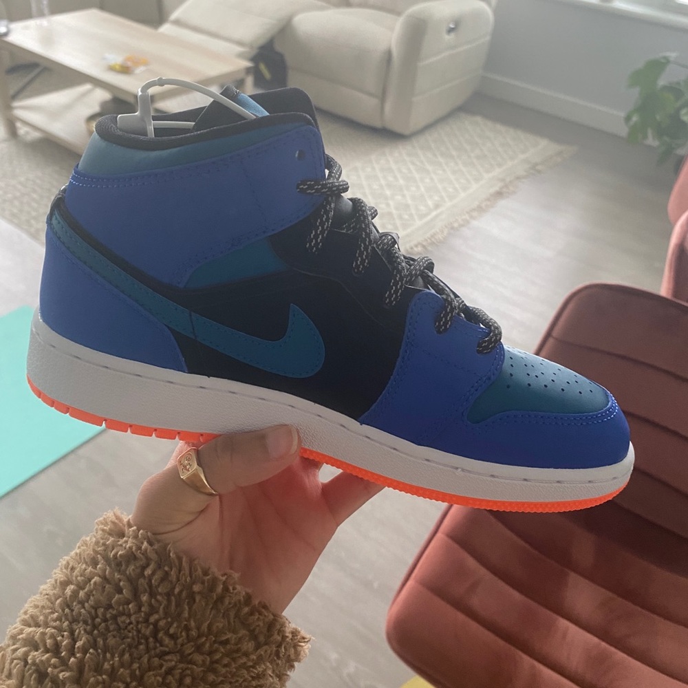 Nike Air Jordan 1 Mid GS Racer Blue